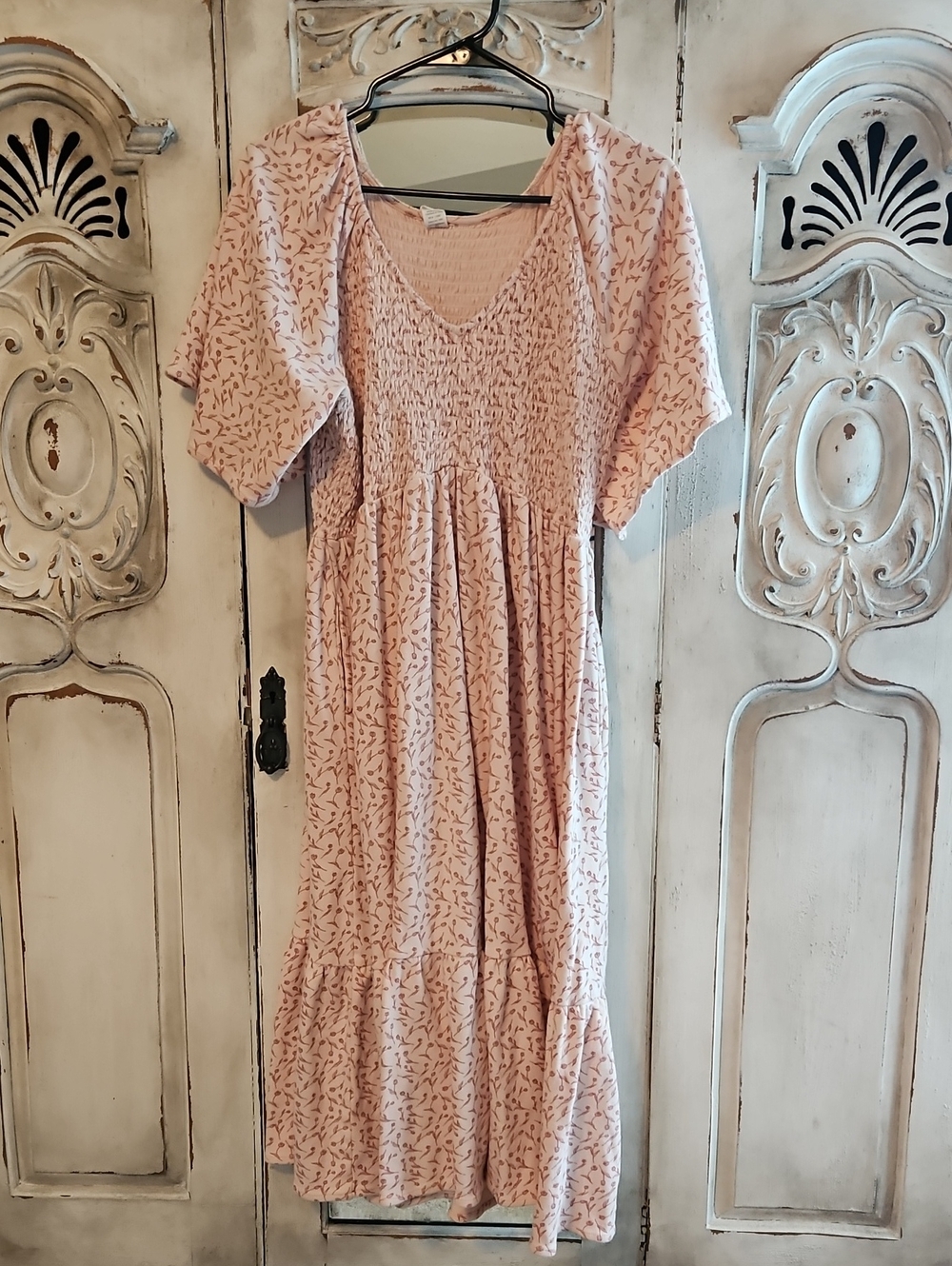 Kate Quinn Women's Flutter Sleeve Smocked Midi Dress Large Organic Cotton Pink